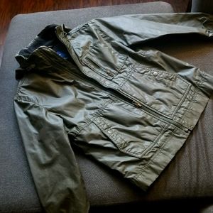 Gap kids rain jacket with hoodie S 6-7